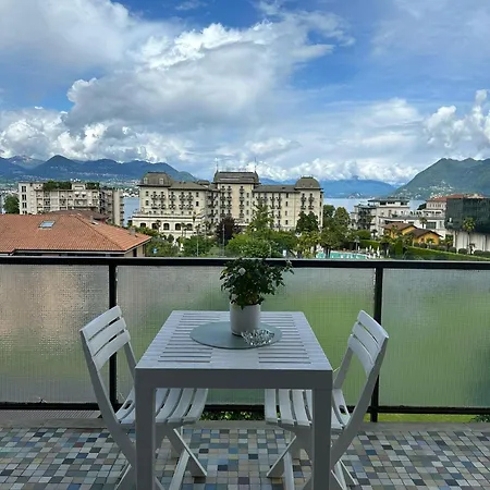 Fioriris Del Daire Stresa