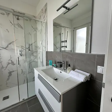 Fioriris Del * ستريزا